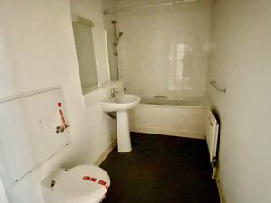 BATHROOM- click for photo gallery